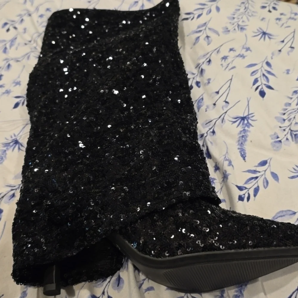 New Elegant Black Sequin Knee-High Boots Beautiful
